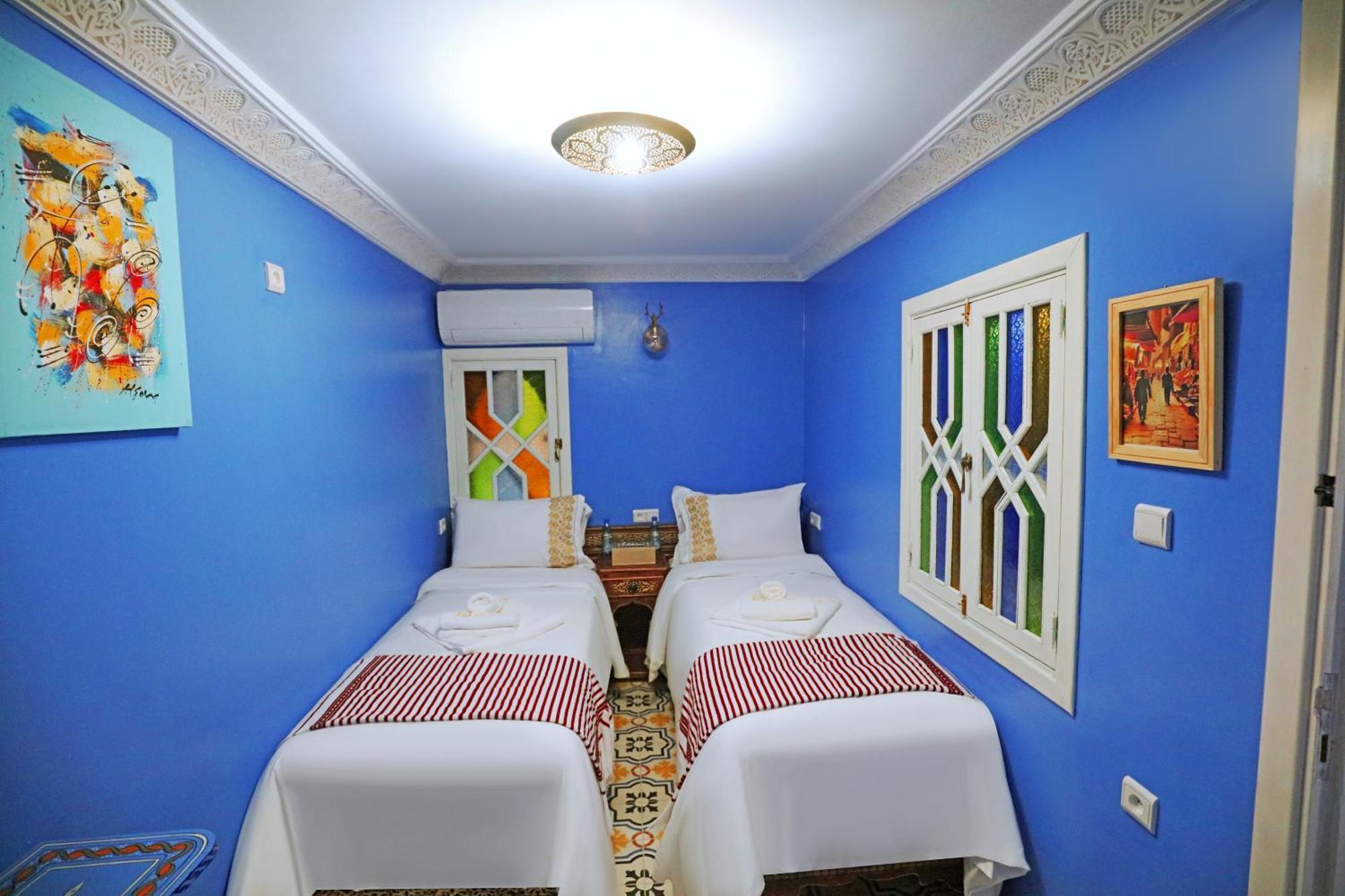 Riad Chengli 蓝城里 Chefchaouen Luaran gambar