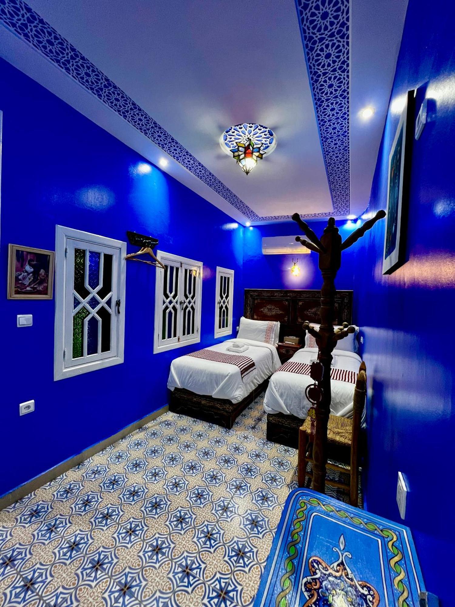 Riad Chengli 蓝城里 Chefchaouen Luaran gambar