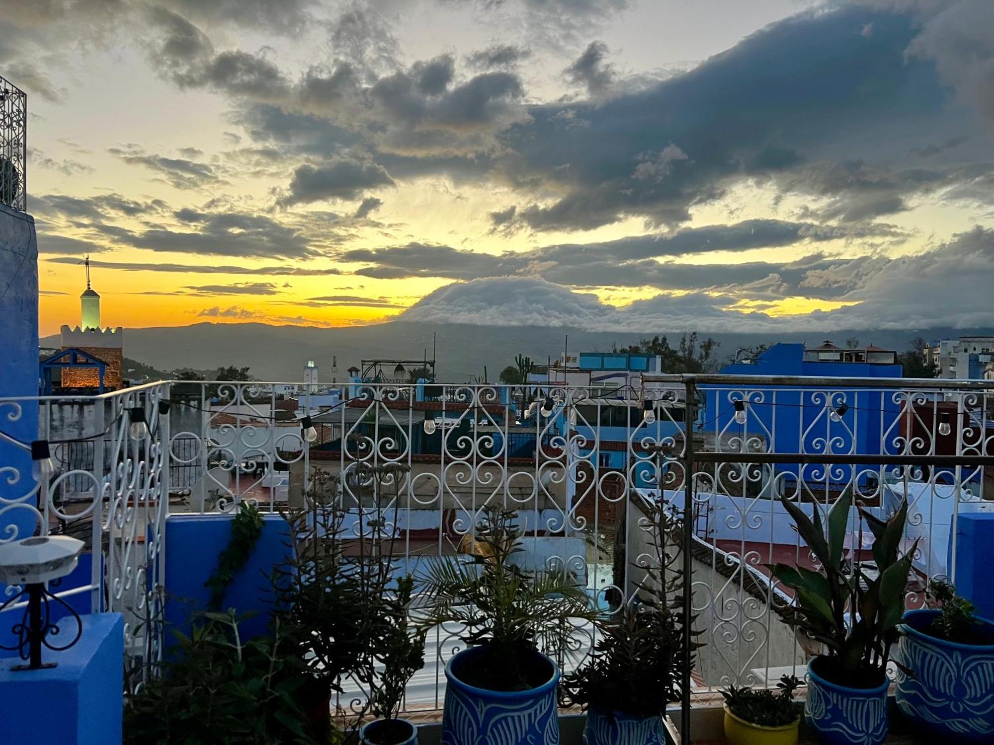 Riad Chengli 蓝城里 Chefchaouen Luaran gambar