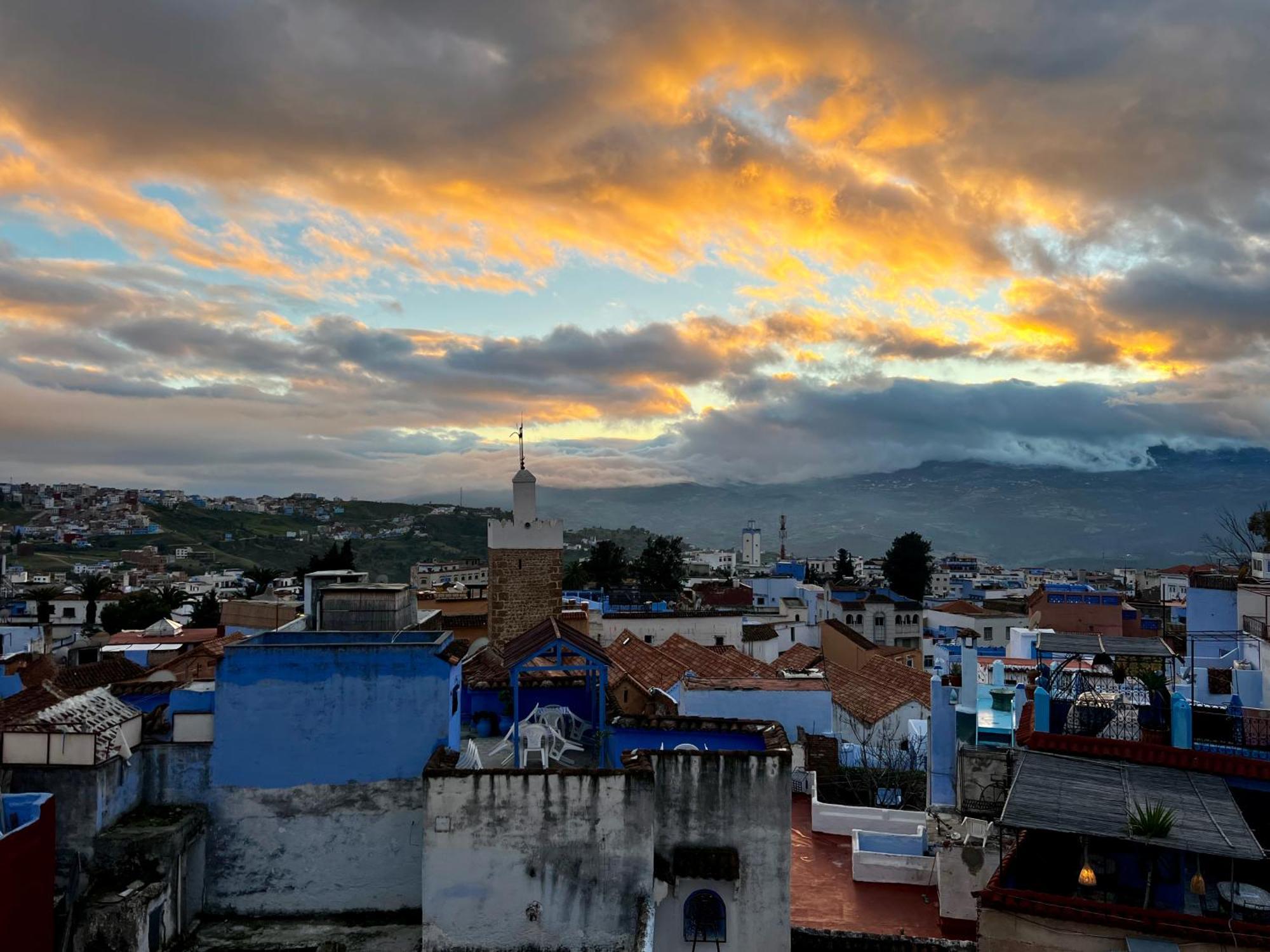 Riad Chengli 蓝城里 Chefchaouen Luaran gambar