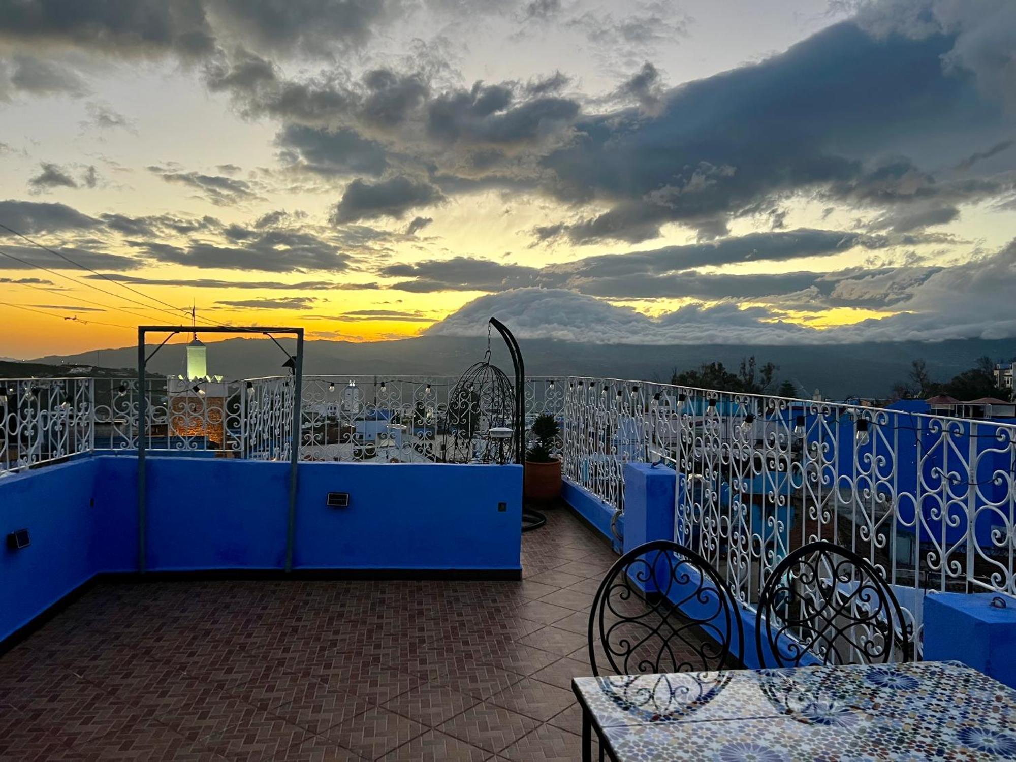 Riad Chengli 蓝城里 Chefchaouen Luaran gambar
