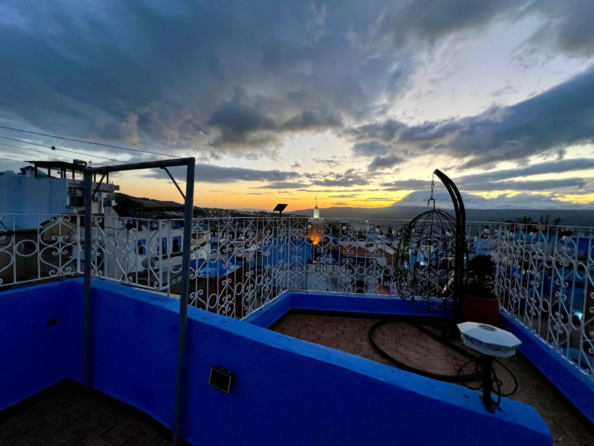 Riad Chengli 蓝城里 Chefchaouen Luaran gambar