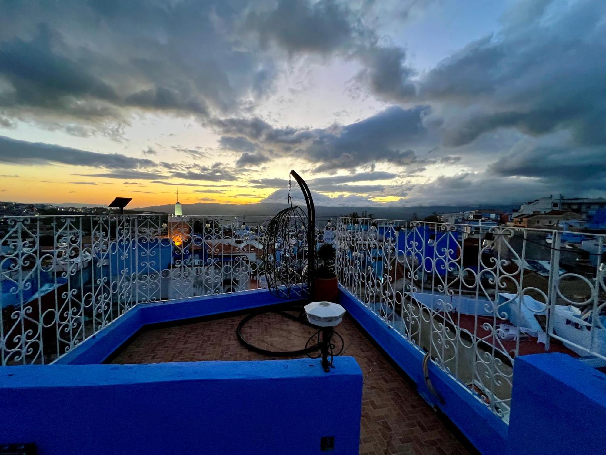 Riad Chengli 蓝城里 Chefchaouen Luaran gambar