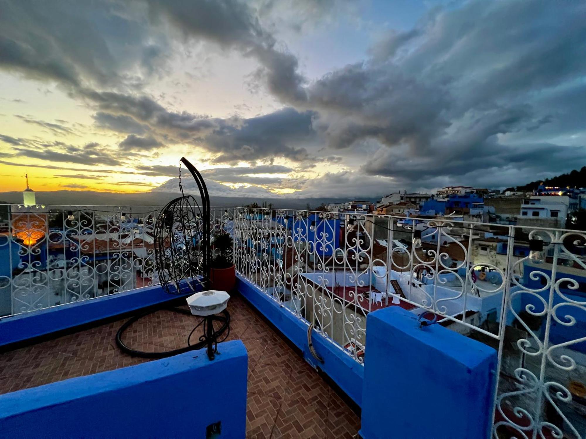 Riad Chengli 蓝城里 Chefchaouen Luaran gambar