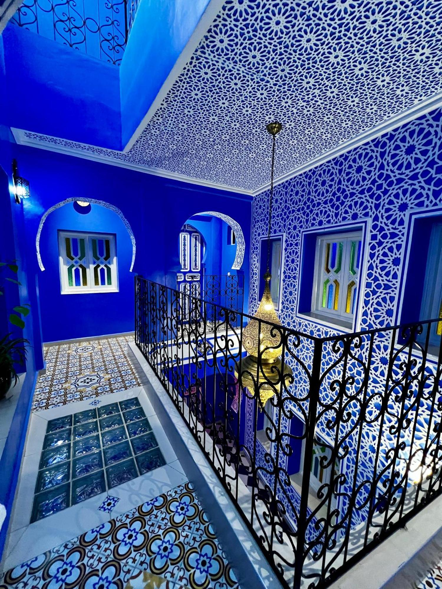 Riad Chengli 蓝城里 Chefchaouen Luaran gambar